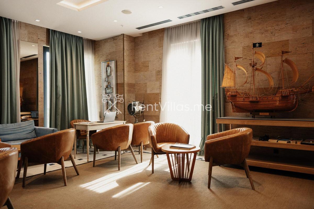 HUMA KOTOR BAY BEACHFRONT VILLAS