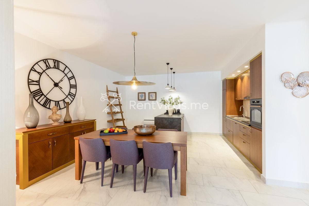 HUMA KOTOR BAY BEACHFRONT VILLAS