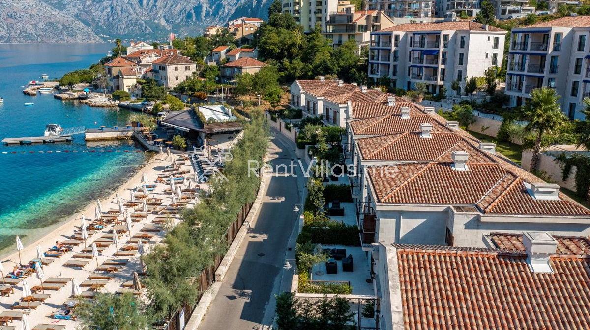 HUMA KOTOR BAY BEACHFRONT VILLAS
