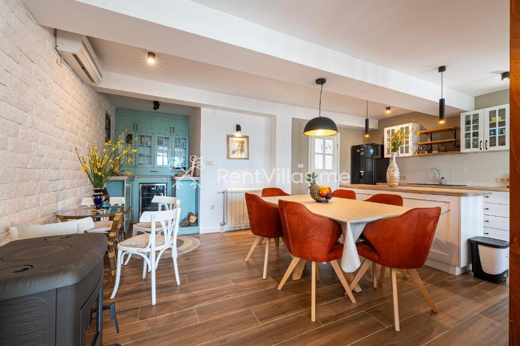 SUNSET & SUNRISE VILLAS