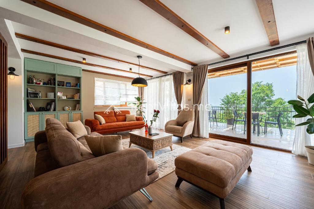 SUNSET & SUNRISE VILLAS