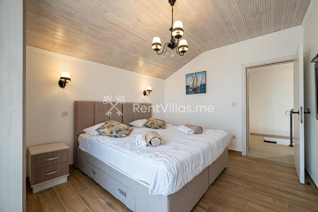 SUNSET & SUNRISE VILLAS