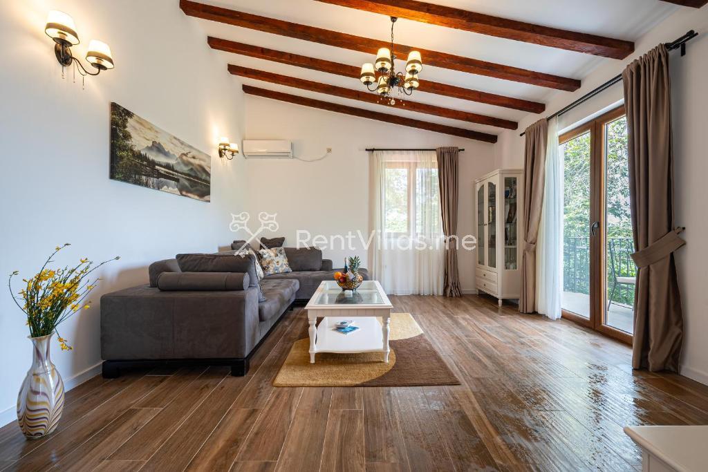 SUNSET & SUNRISE VILLAS