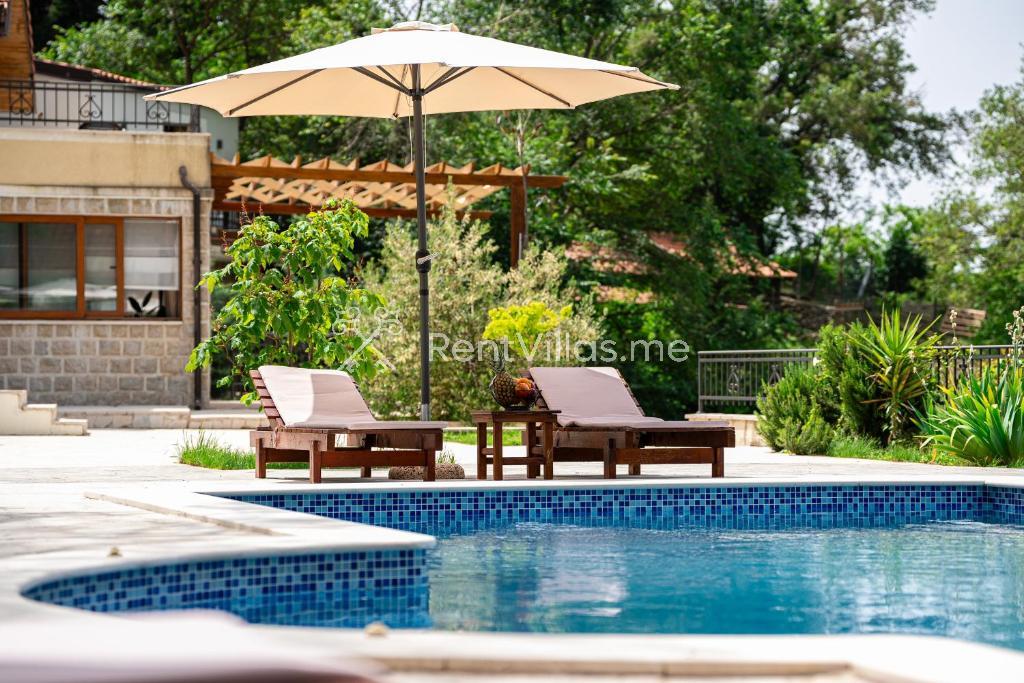 SUNSET & SUNRISE VILLAS