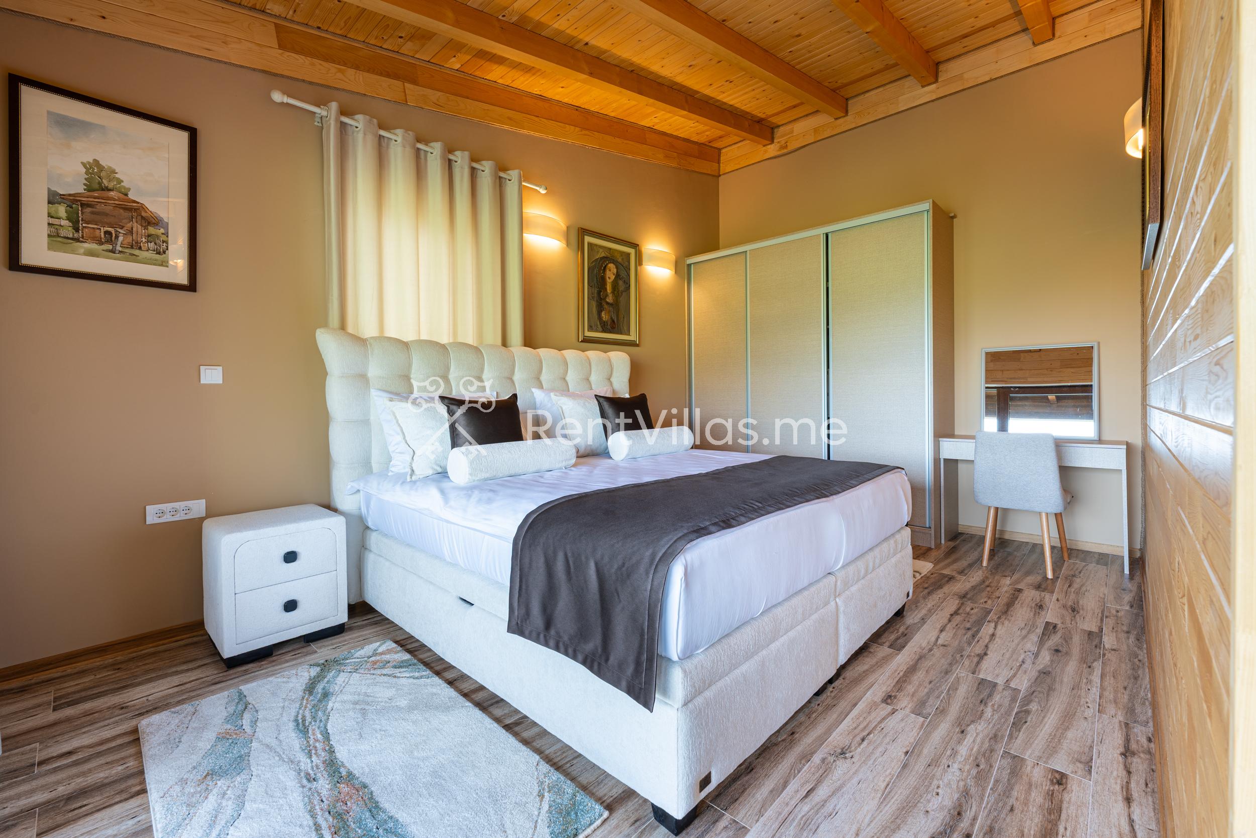 Oria Retreat