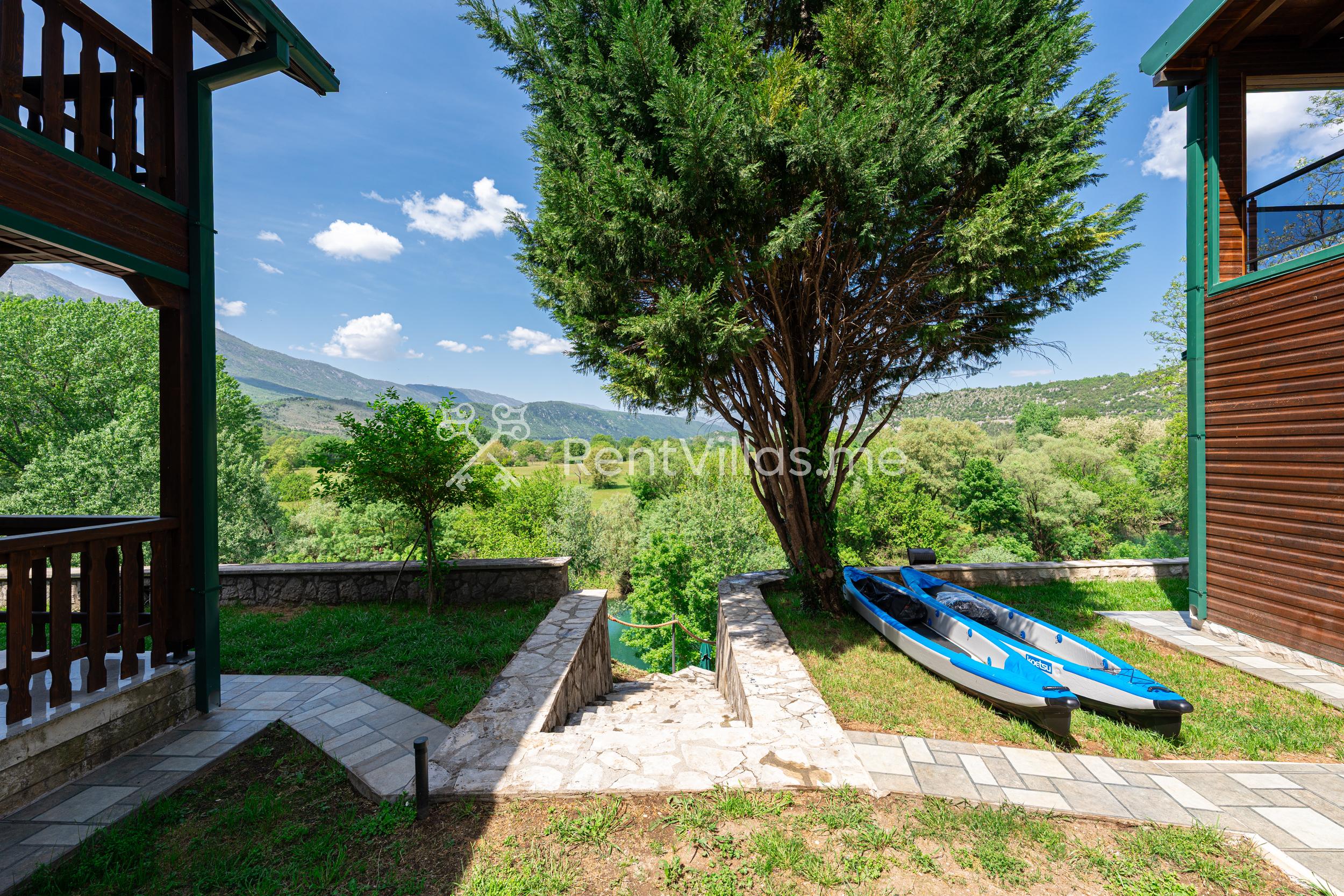 Oria Retreat