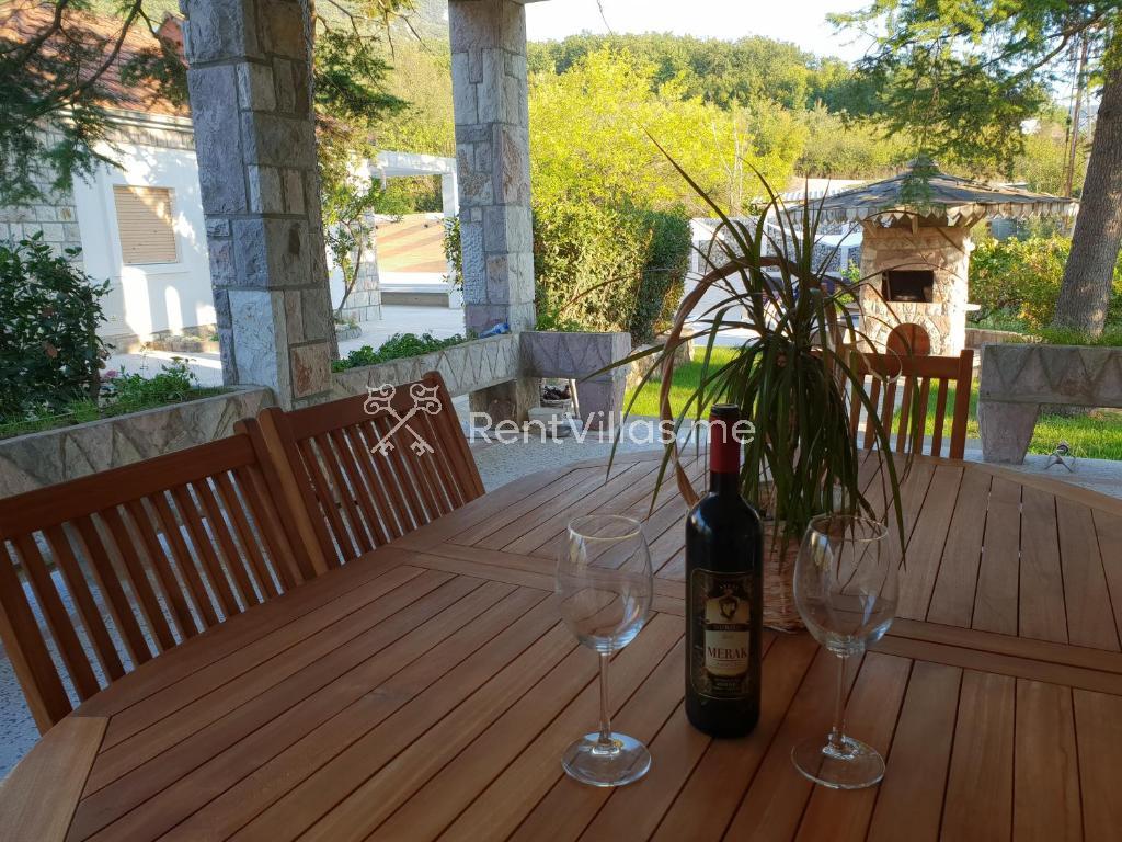 Villa D Apartments