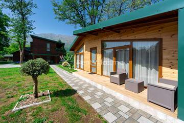 Oria Riverside Haven
