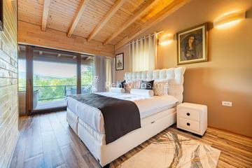 Waterfront Oria Apartment